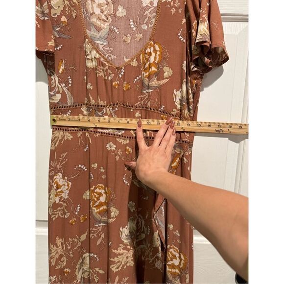 Spell & The Gypsy Collective Rosa Garden Party Midi Dress in Camel Size Medium - Picture 8 of 16